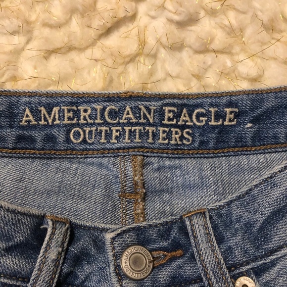 ⭐️ AEO Denim Distressed Skirt - Picture 2 of 7